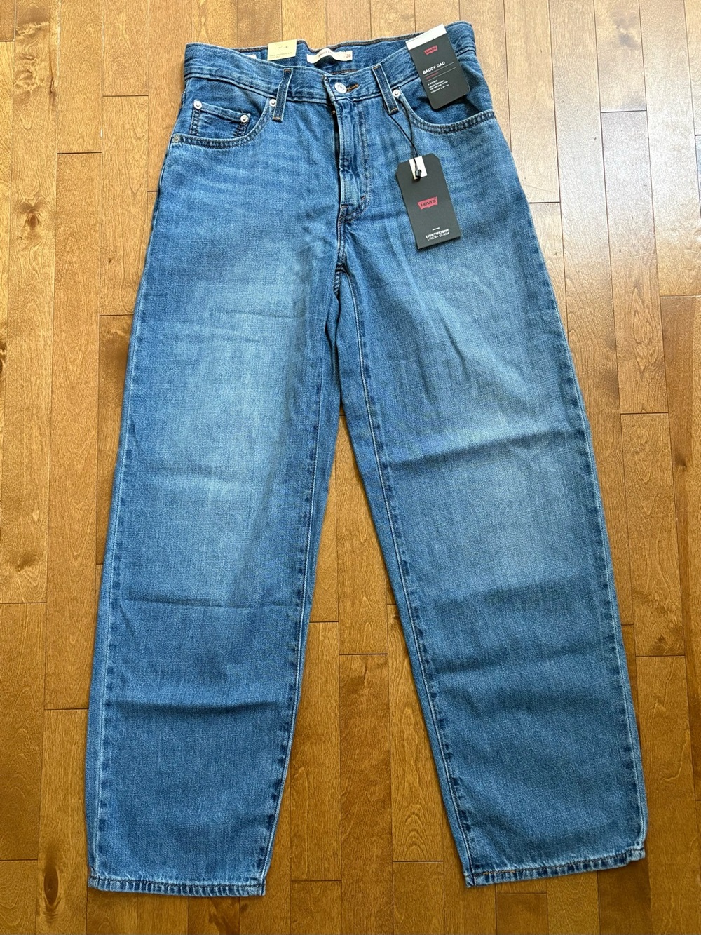 Levi’s Premium Baggy Dad Lightweight Jeans Medium Wash - W26 L30 NWT